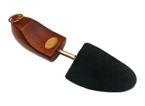 F008